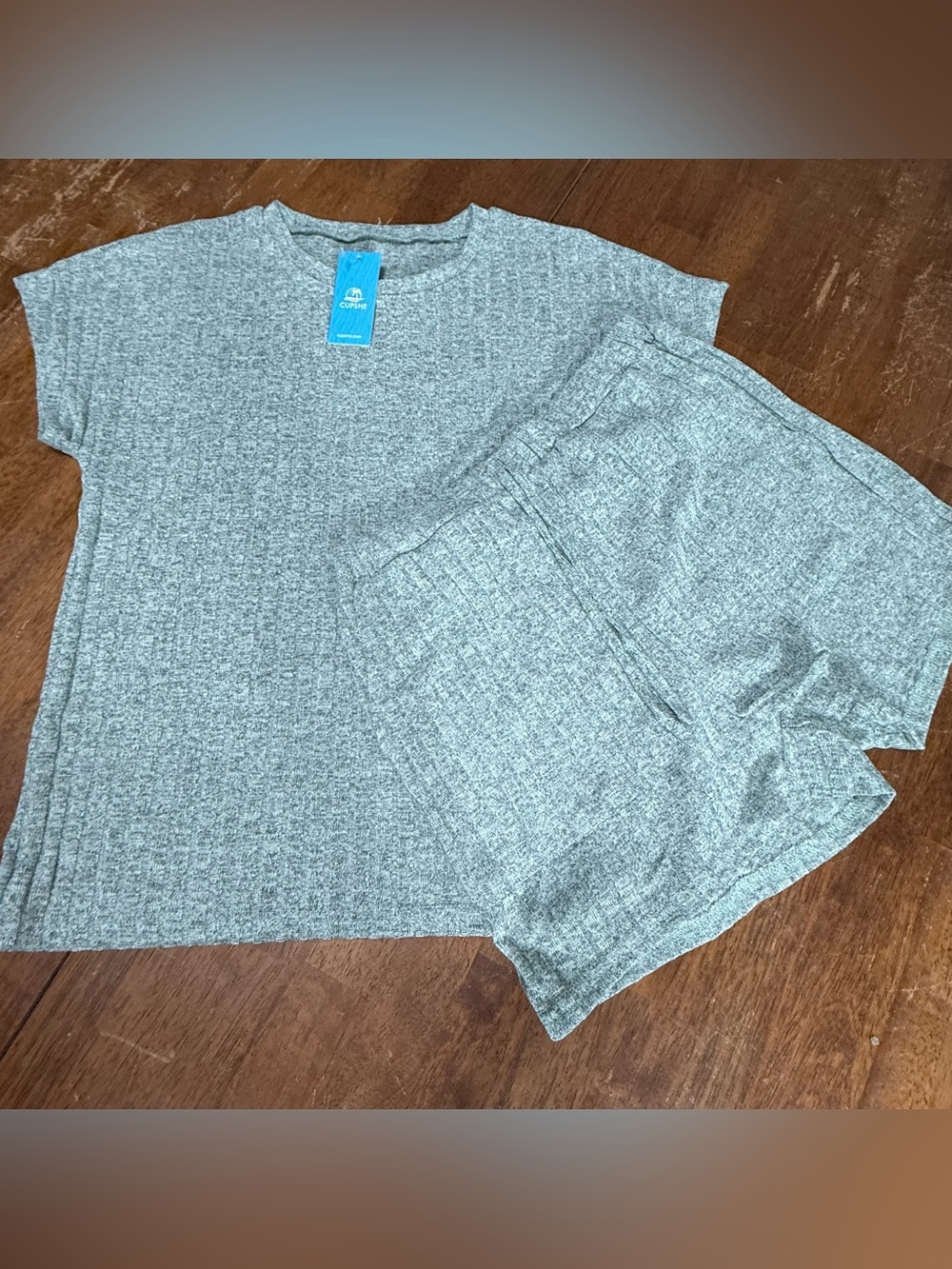 CUPSHE NWT Sage Green Ribbed Knit Lounge Set Top & Shorts Size Medium